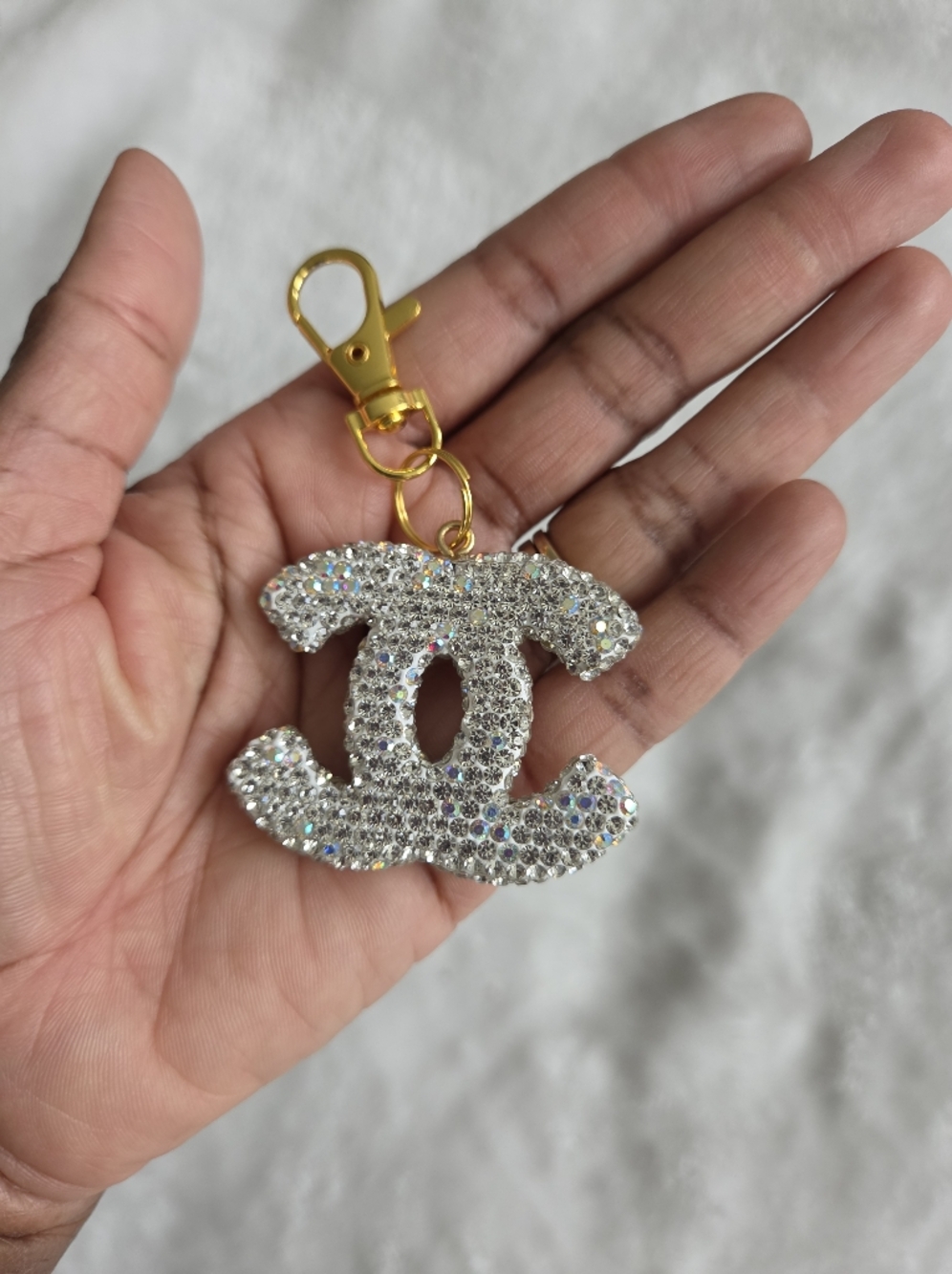 Rhinestone Luxury CC Logo Interlock Keychain - Silver Bag Charm with Gold Clip - Picture 3 of 5